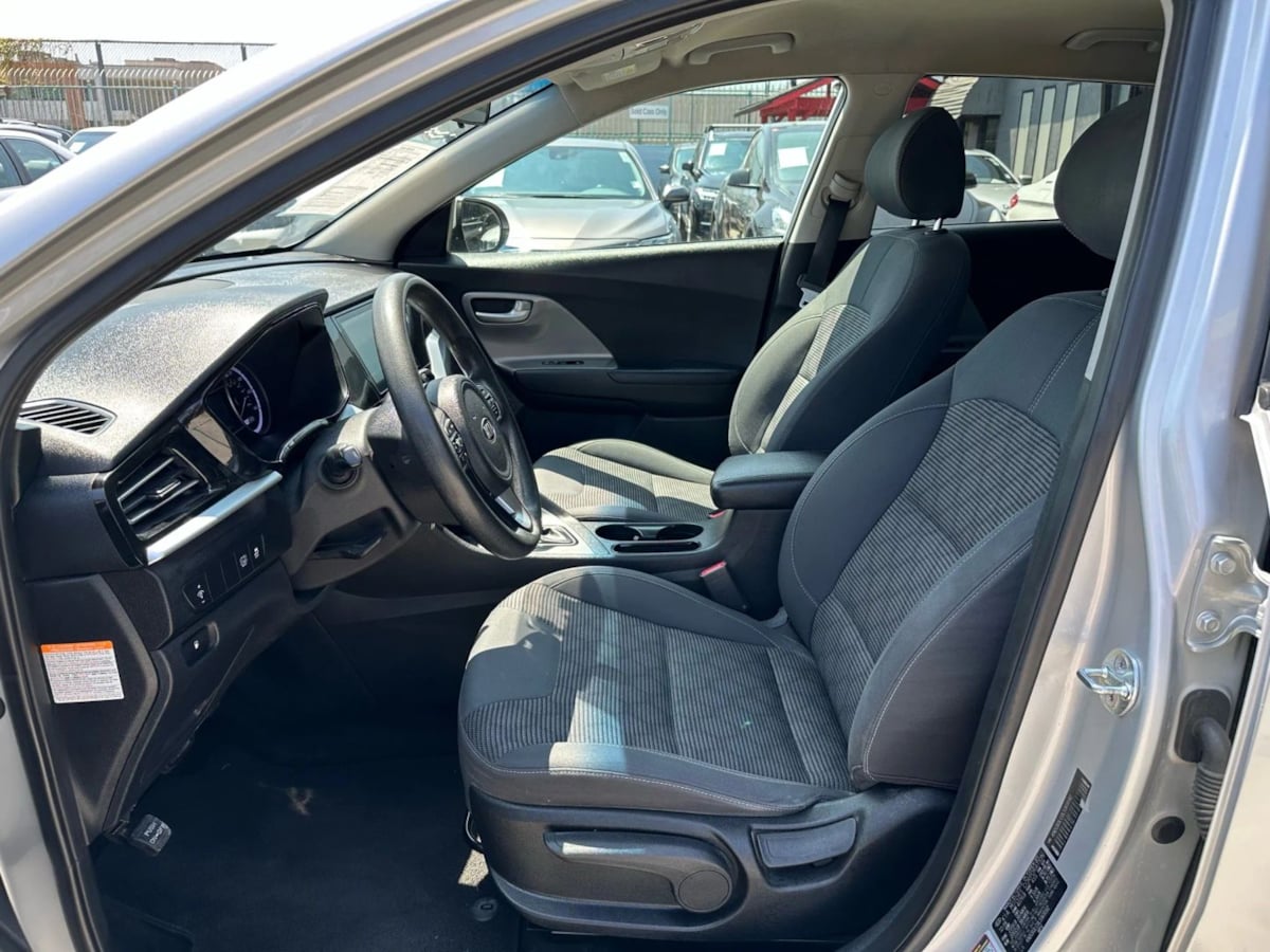 2020 Kia Niro LX - Photo 26