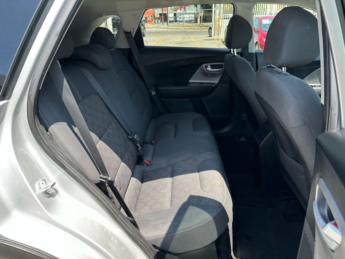 2020 Kia Niro LX - Photo 34