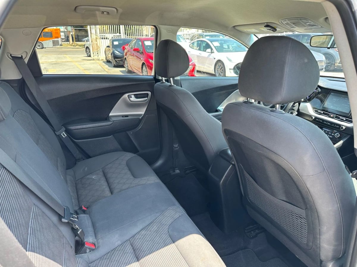 2020 Kia Niro LX - Photo 35