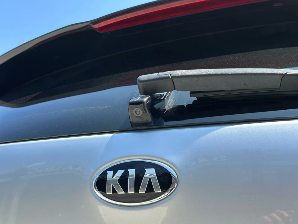 2020 Kia Niro LX - Photo 45