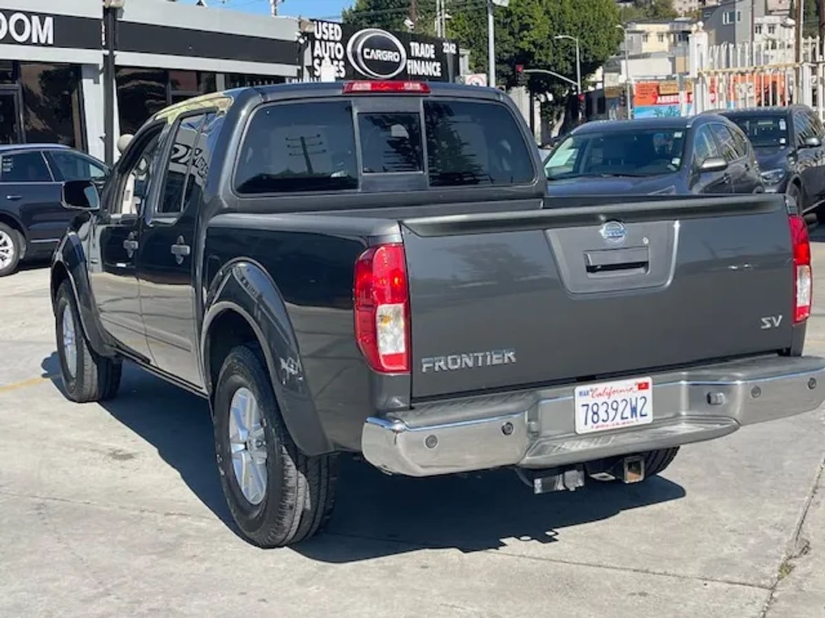2015 Nissan Frontier SV - Photo 10