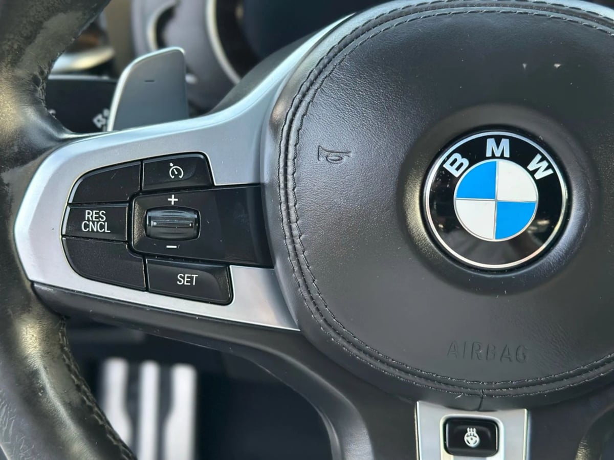 2018 BMW 5 Series 530e - Photo 10