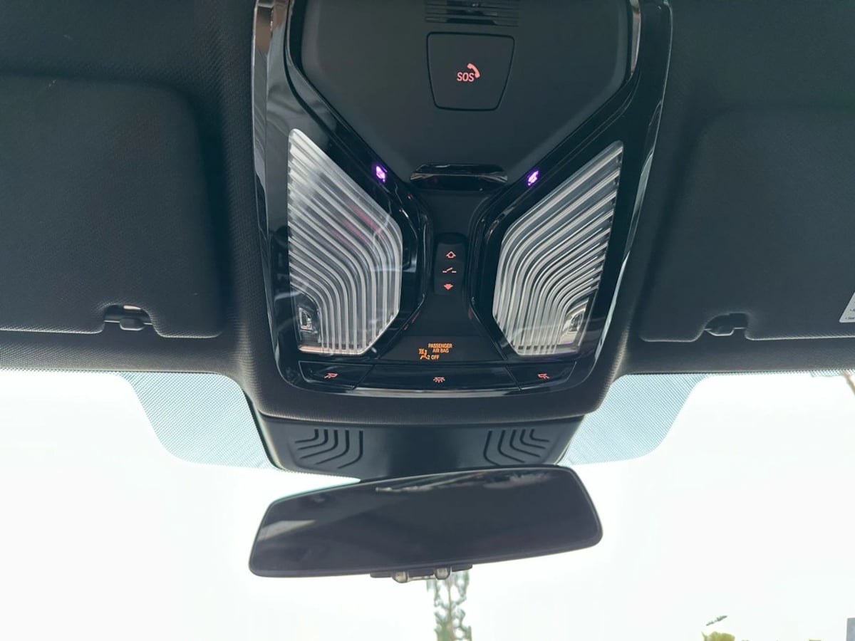 2018 BMW 5 Series 530e - Photo 20