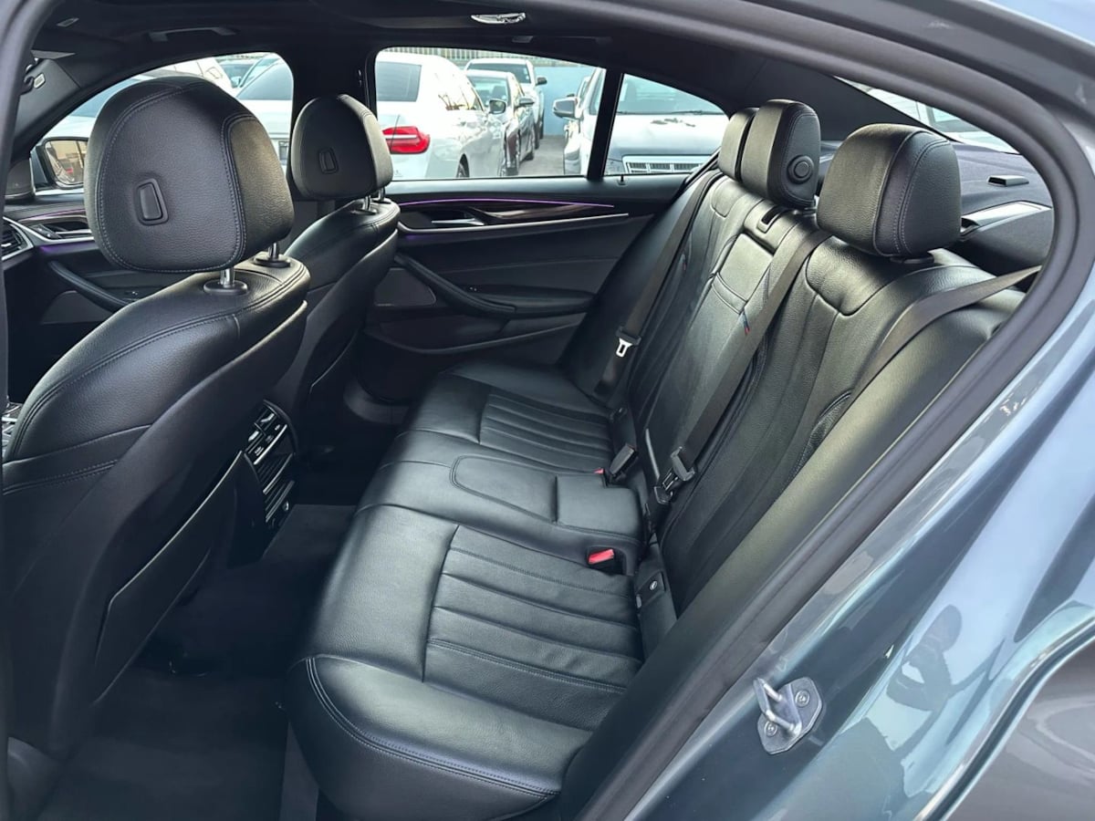 2018 BMW 5 Series 530e - Photo 25