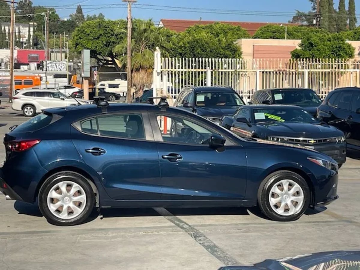2016 Mazda MAZDA3 i Sport - Photo 4