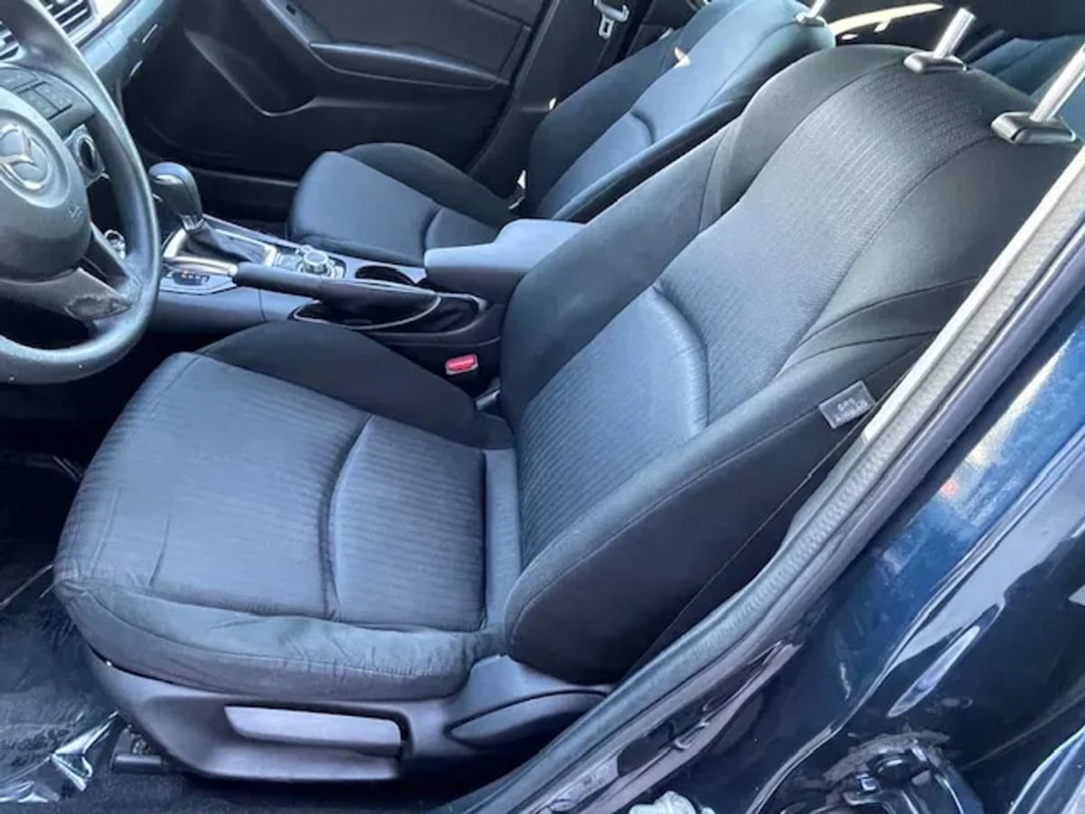 2016 Mazda MAZDA3 i Sport - Photo 23