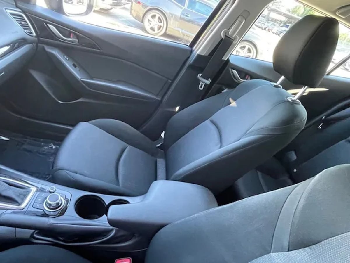2016 Mazda MAZDA3 i Sport - Photo 24