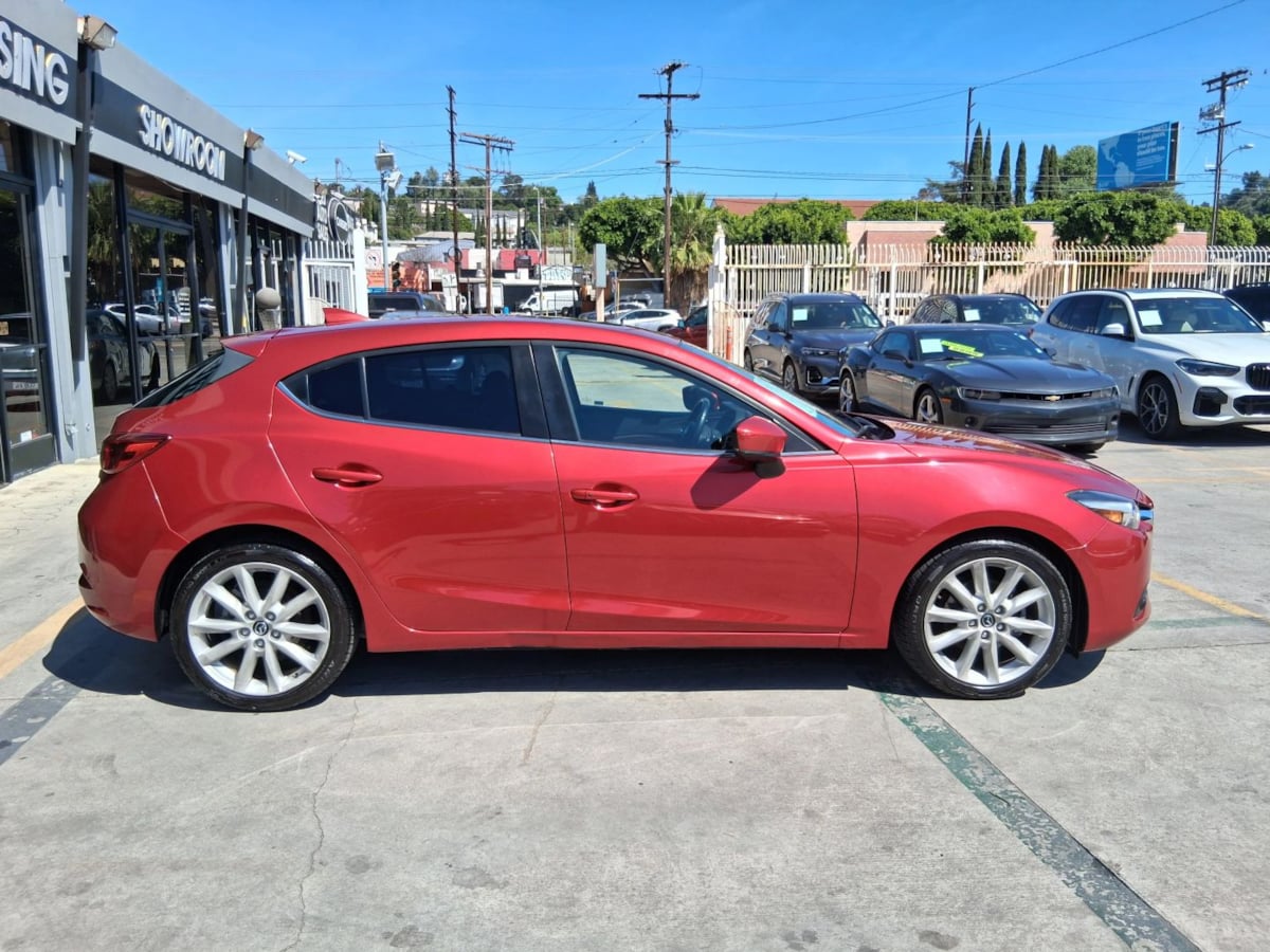 2017 Mazda Mazda3 Grand Touring - Photo 3