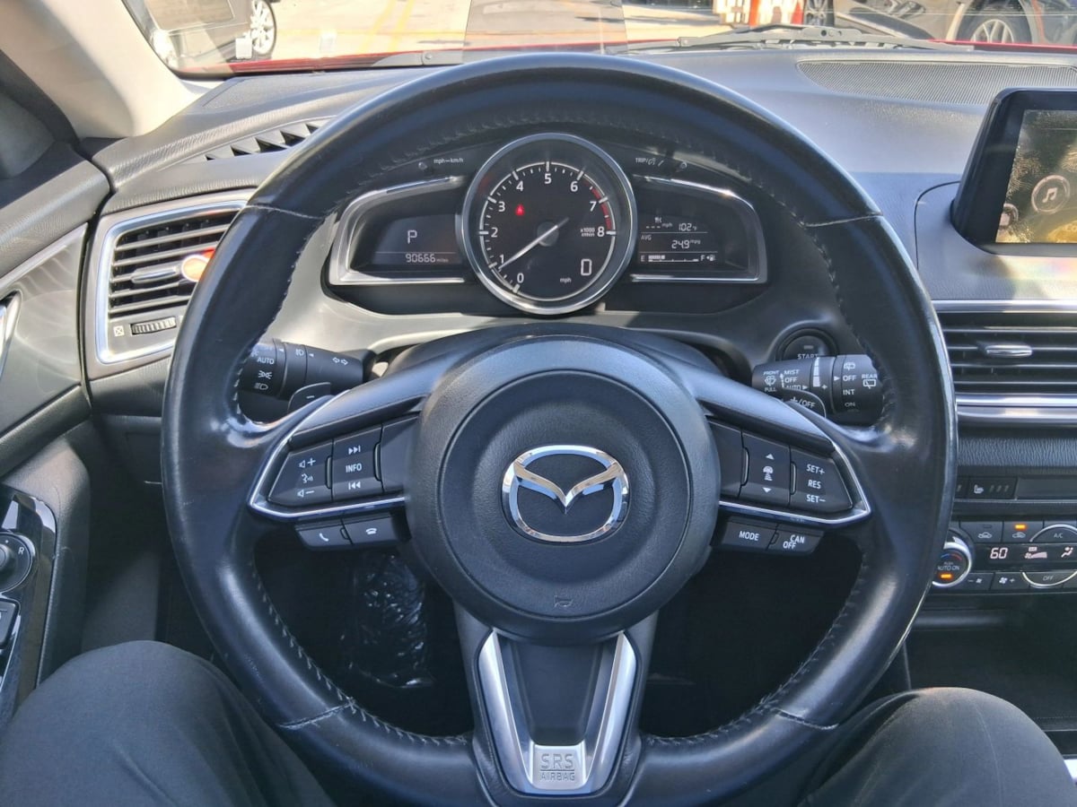 2017 Mazda Mazda3 Grand Touring - Photo 19