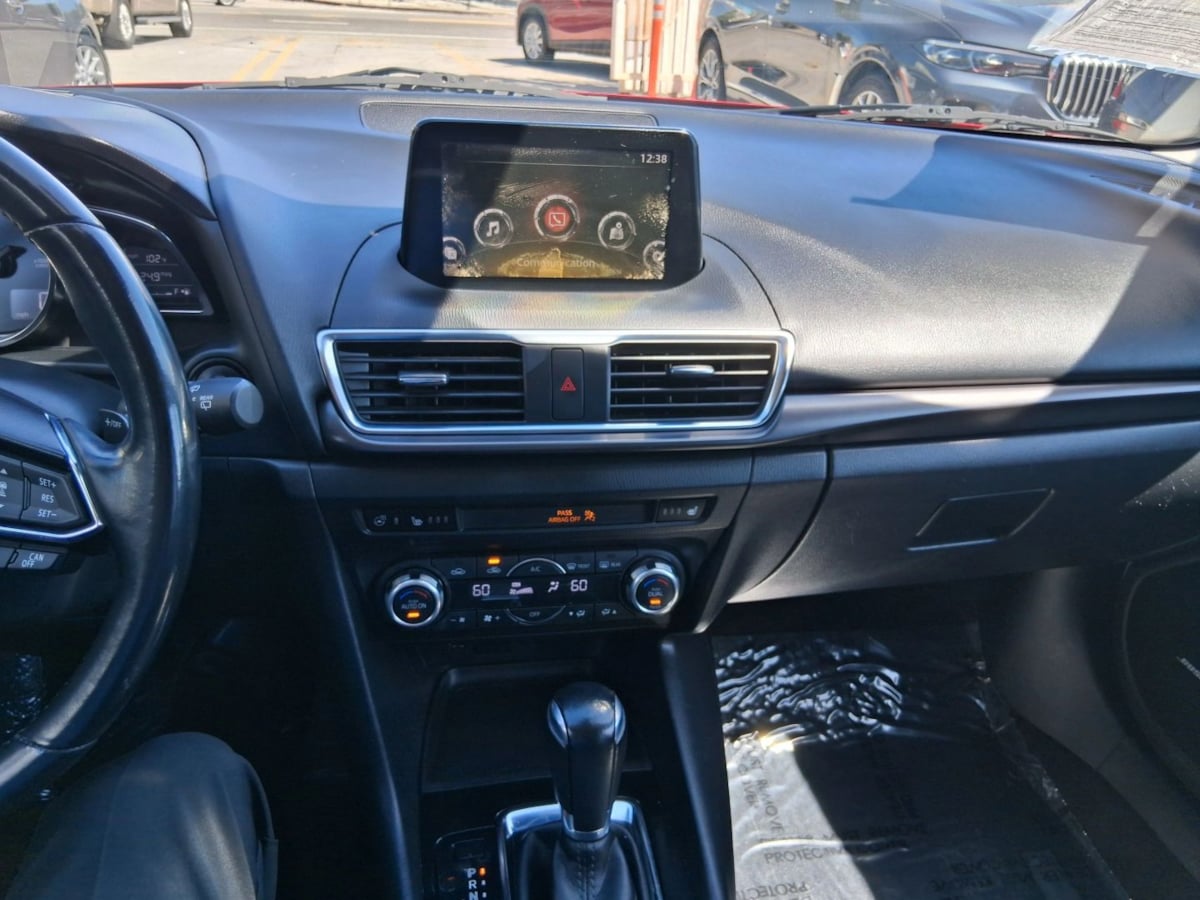 2017 Mazda Mazda3 Grand Touring - Photo 25