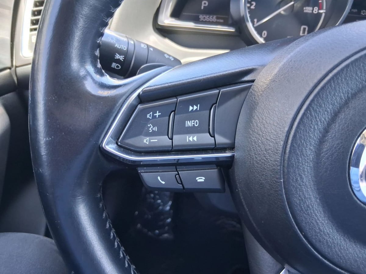 2017 Mazda Mazda3 Grand Touring - Photo 29