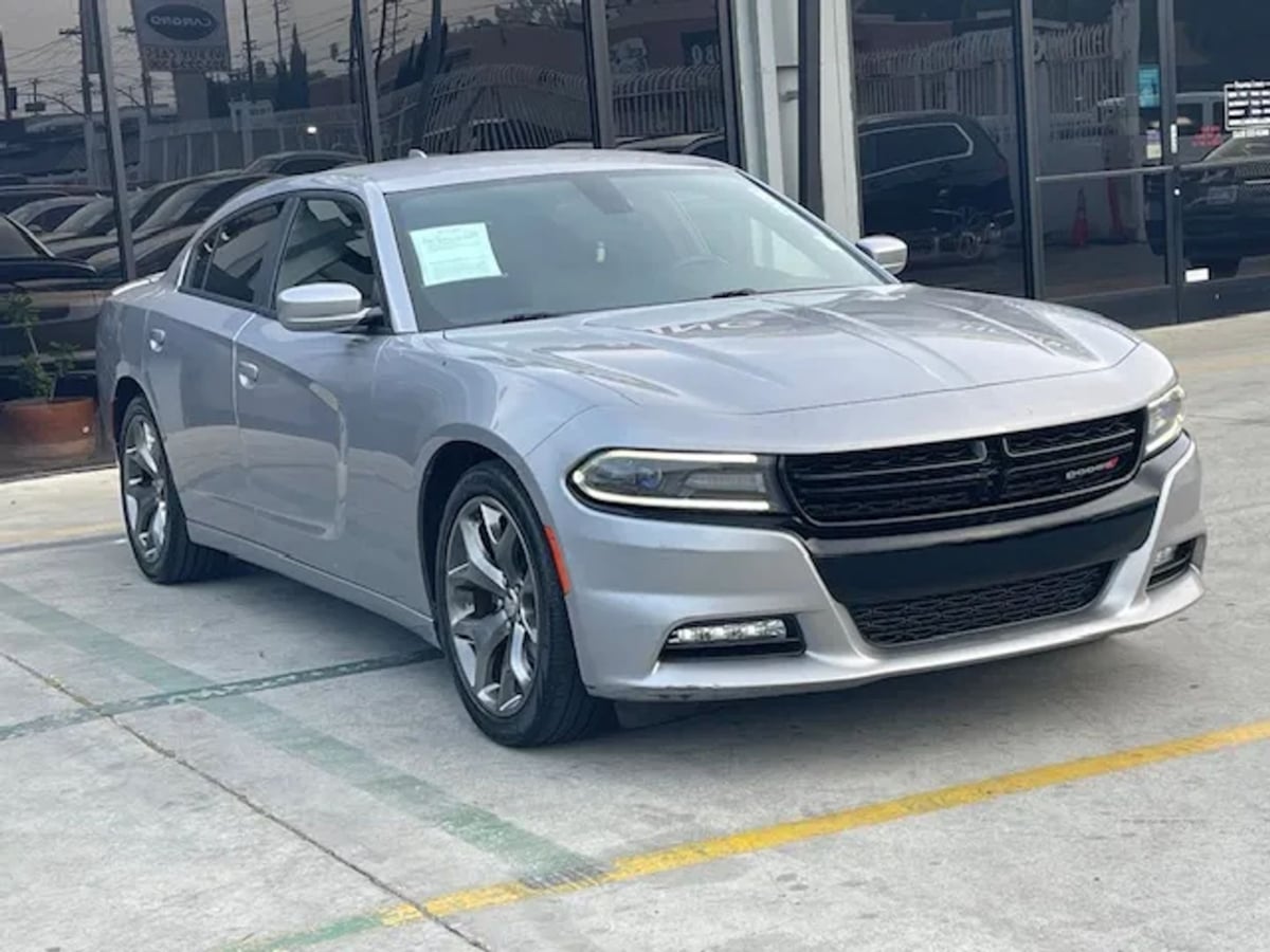 2016 Dodge Charger SXT's photo