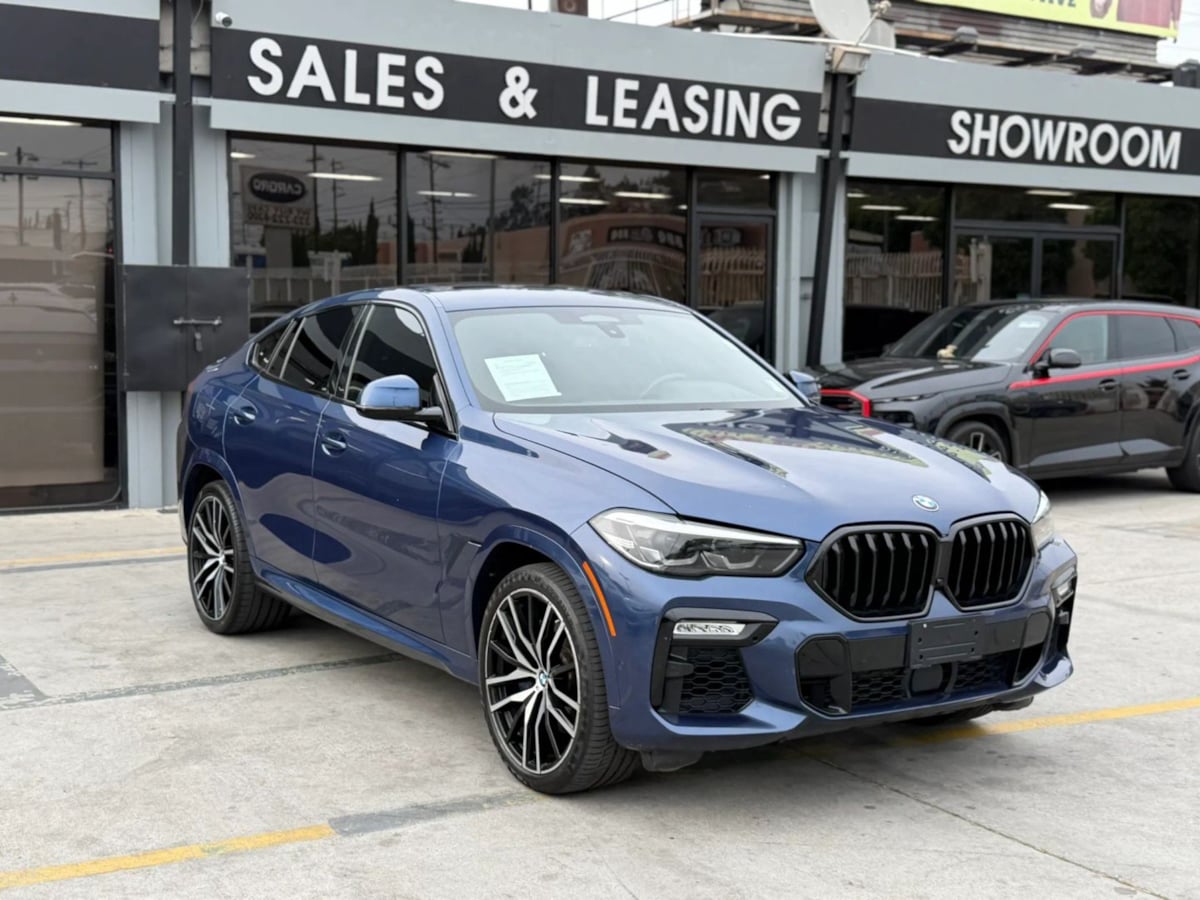 2021 BMW X6 xDrive40i's photo