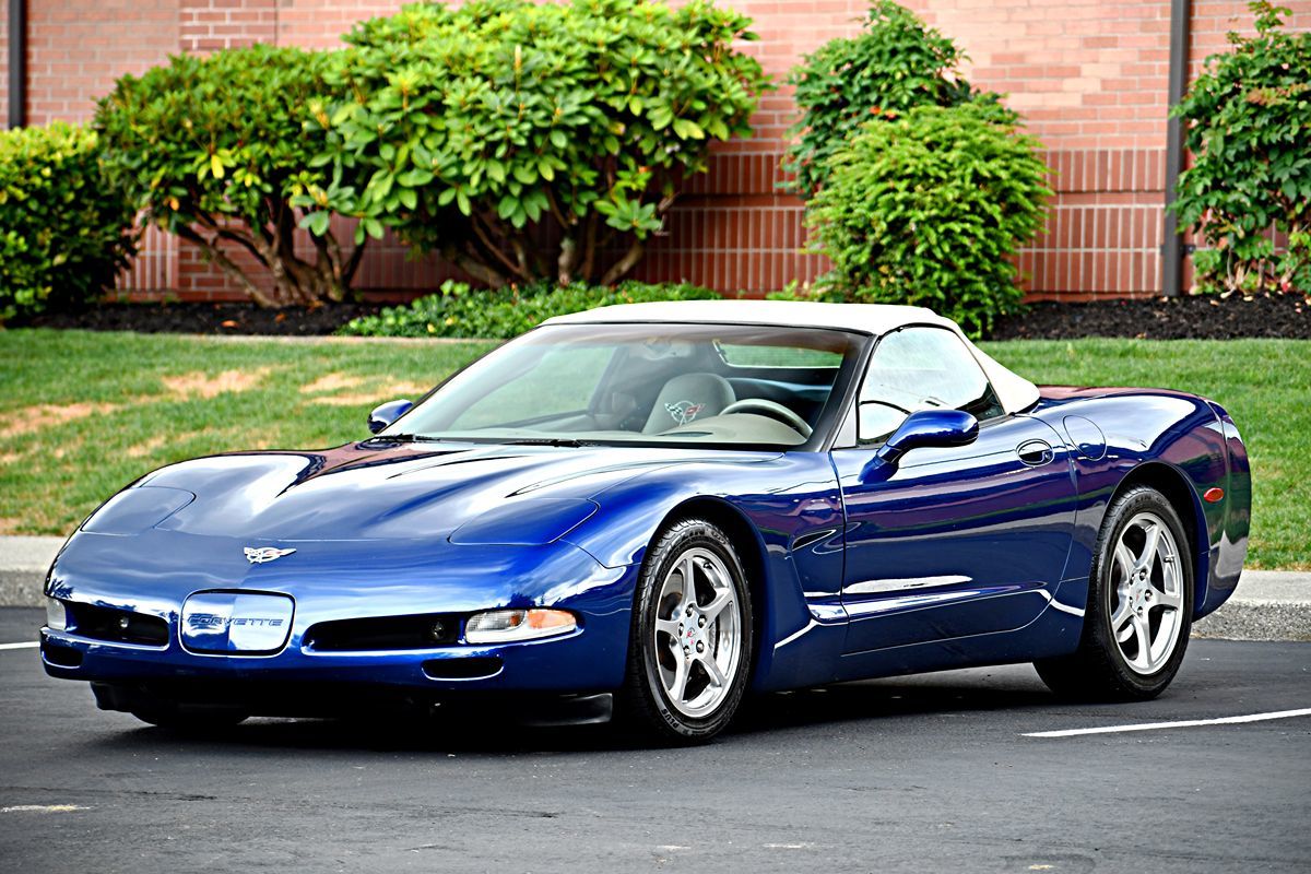 2004 Chevrolet Corvette 