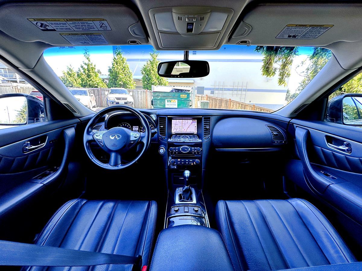 Sold 2012 INFINITI FX35 in Lynnwood, image size:1200x900