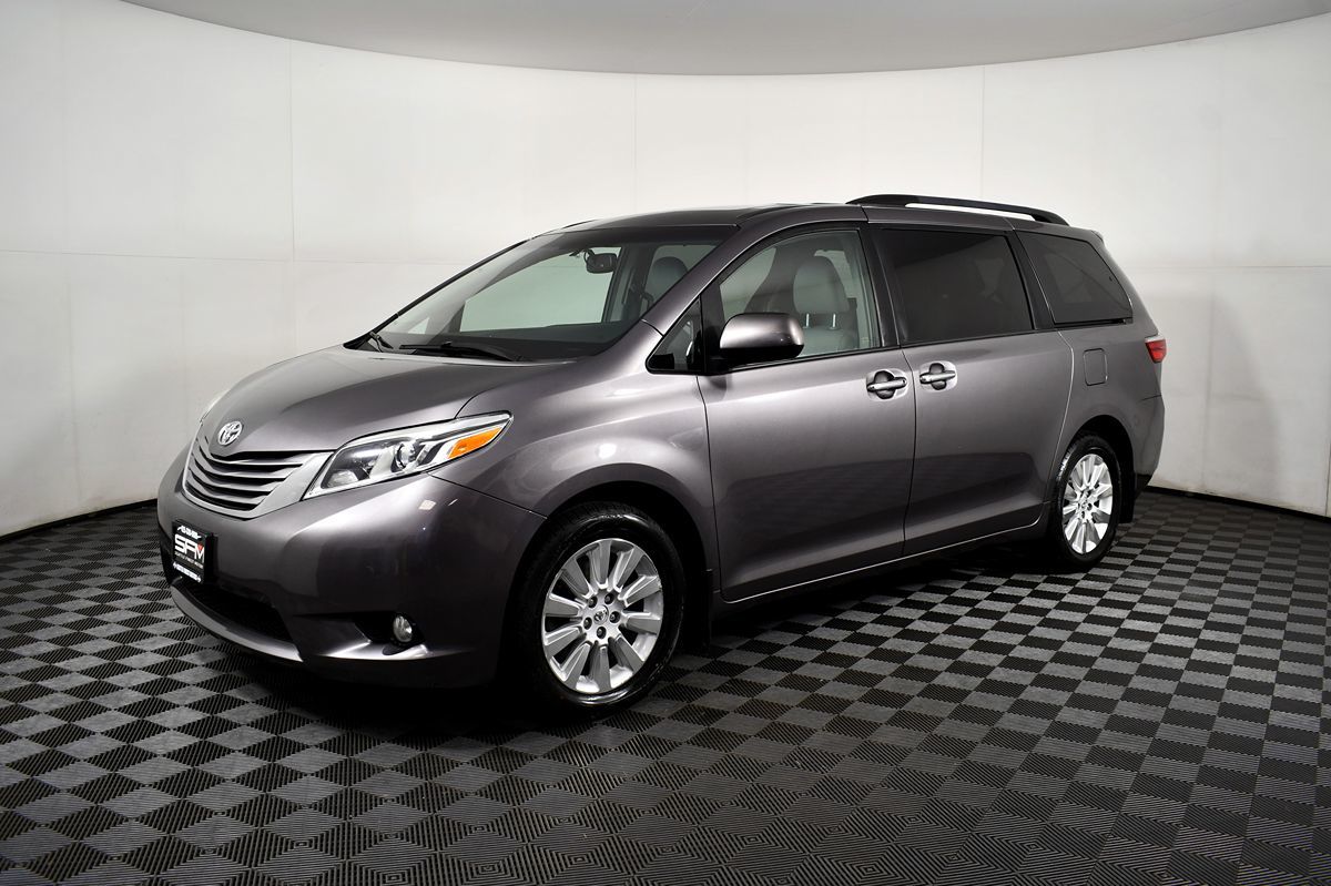 2015 Toyota Sienna XLE