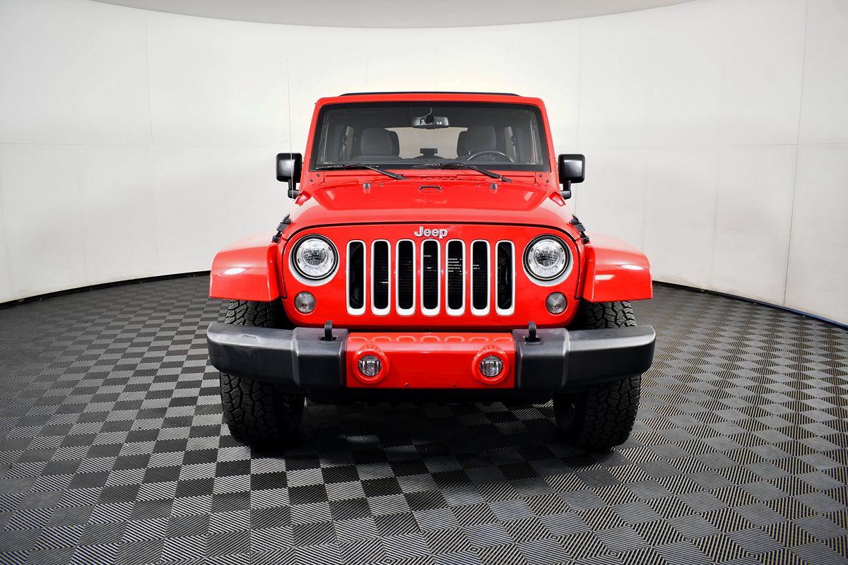 2017 Jeep Wrangler Unlimited Sahara photo 4