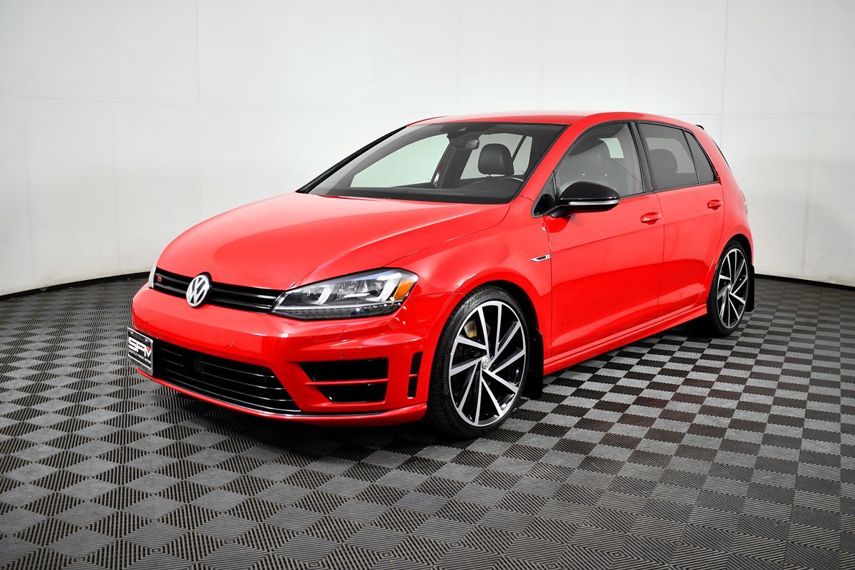 2017 Volkswagen Golf R Base photo 2