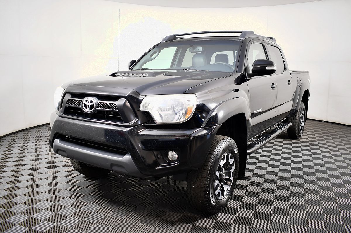 2013 Toyota Tacoma Double Cab V6 4x4 photo 3