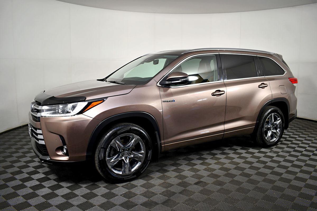 Sold 2019 Toyota Highlander Hybrid Limited Platinum in Lynnwood