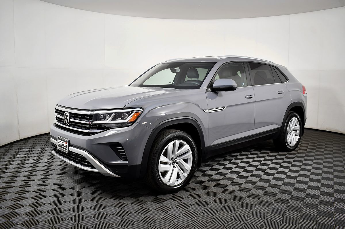 2021 Volkswagen Atlas Cross Sport V6 SE Technology photo 2