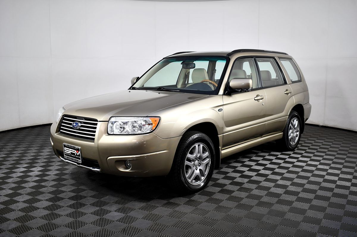 2008 Subaru Forester X photo 2