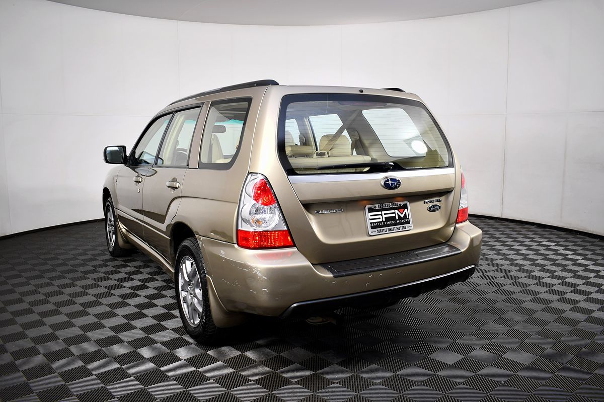 2008 Subaru Forester X photo 11