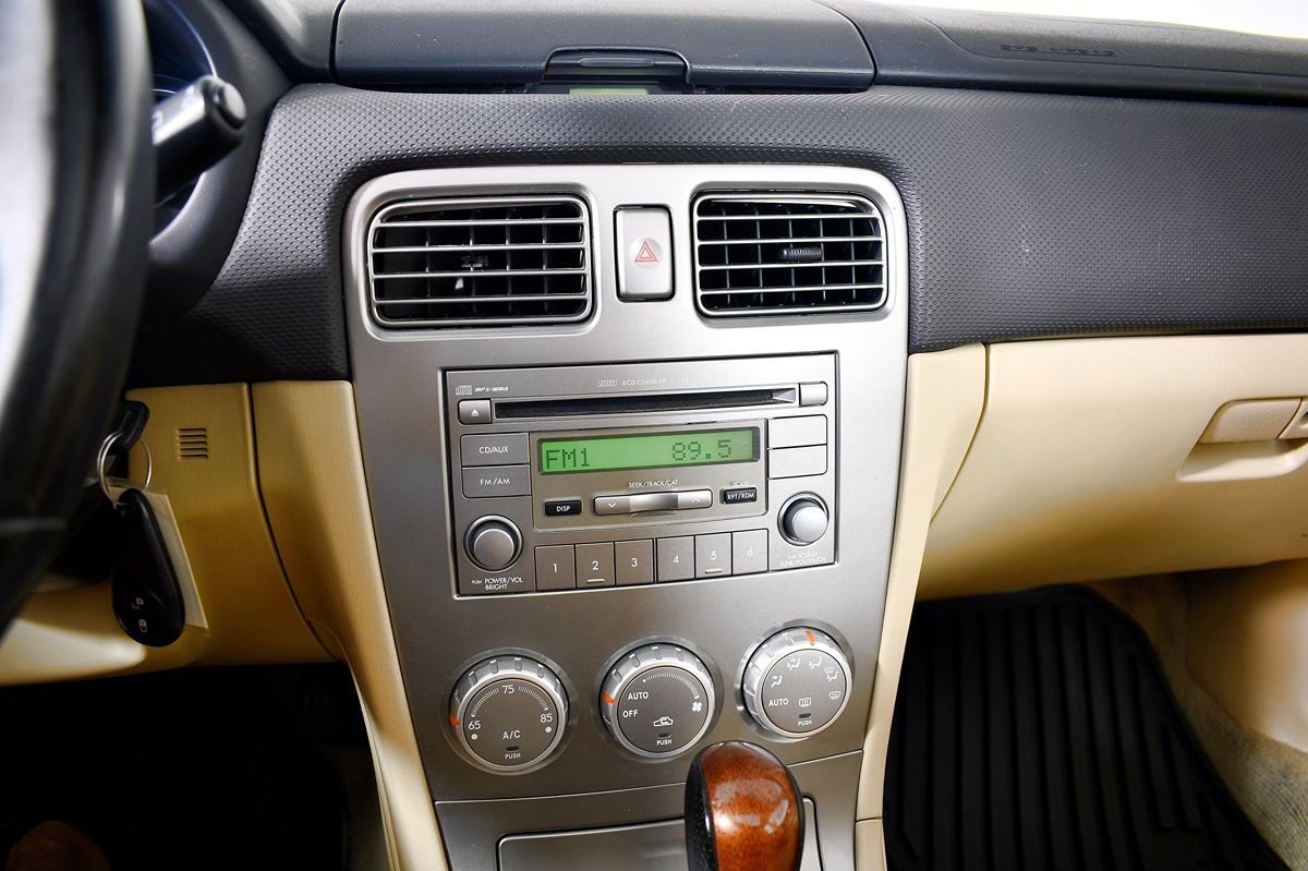 2008 Subaru Forester X photo 23