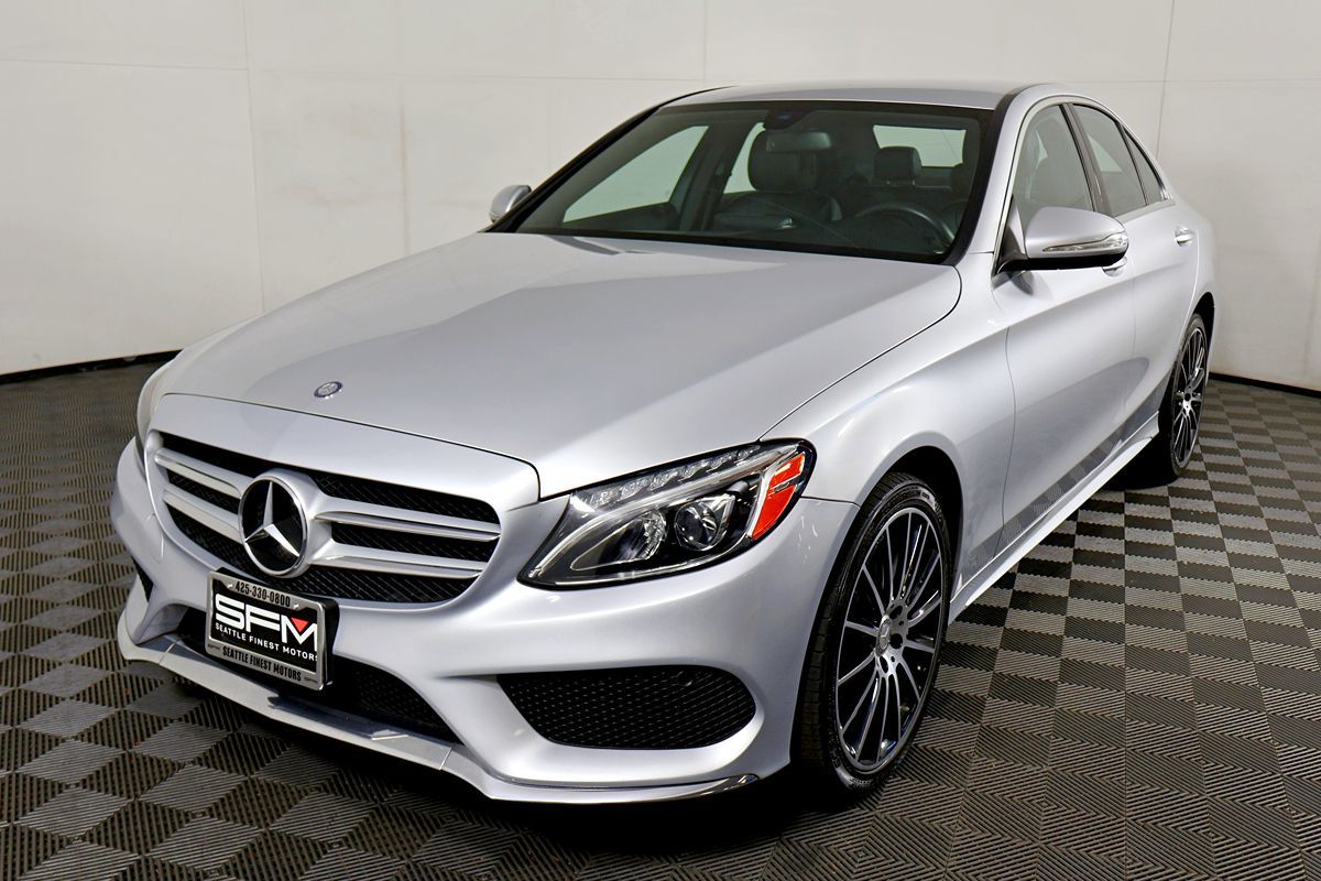 2015 Mercedes Benz C 300 4MATIC Sedan photo 2
