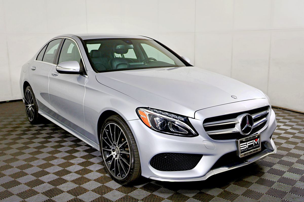 2015 Mercedes Benz C 300 4MATIC Sedan photo 4