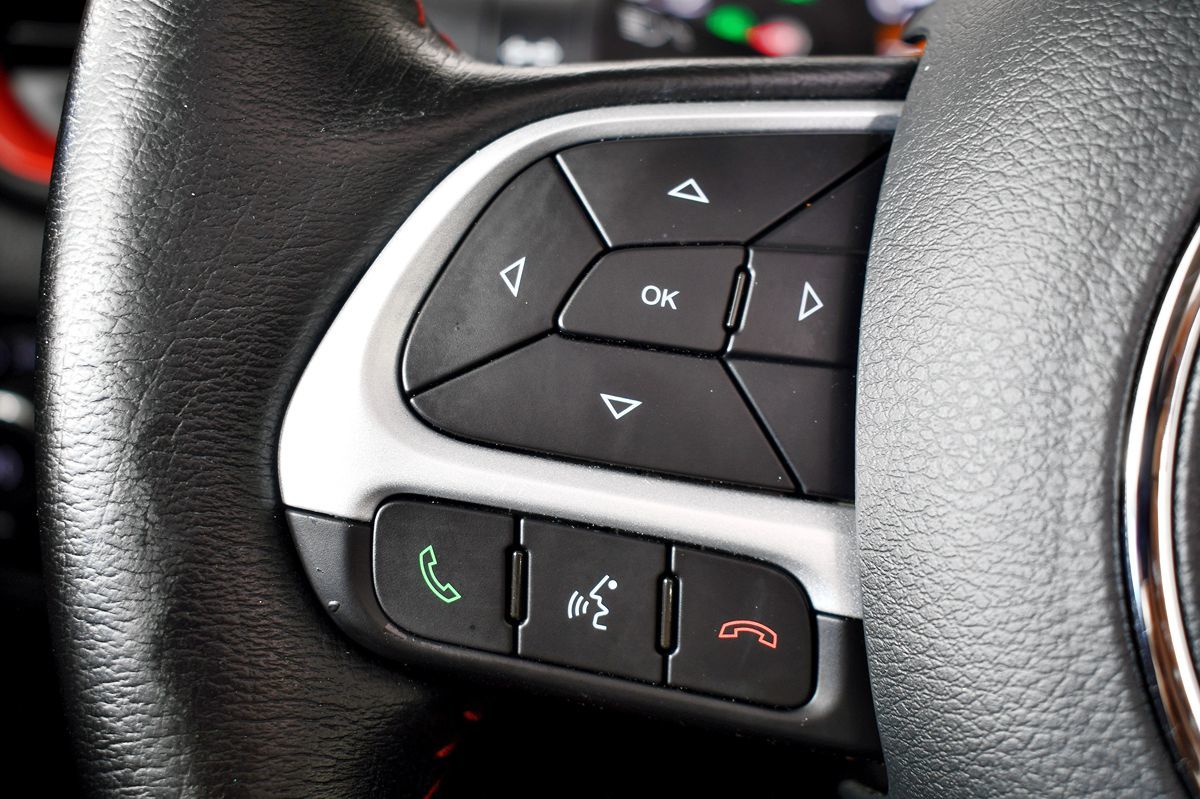 2020 Jeep Renegade Trailhawk photo 23