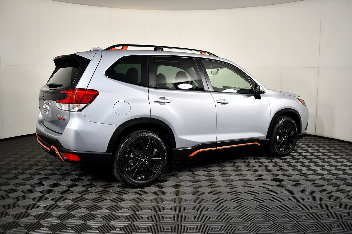 2023 Subaru Forester Sport photo 2
