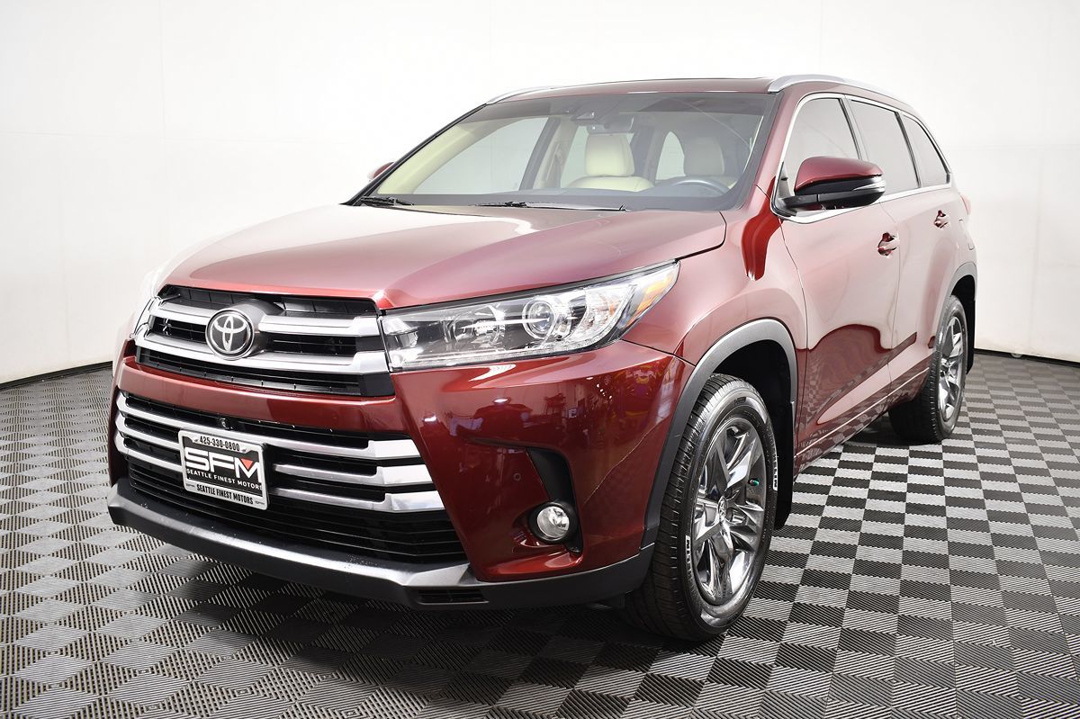 2017 Toyota Highlander Limited photo 2