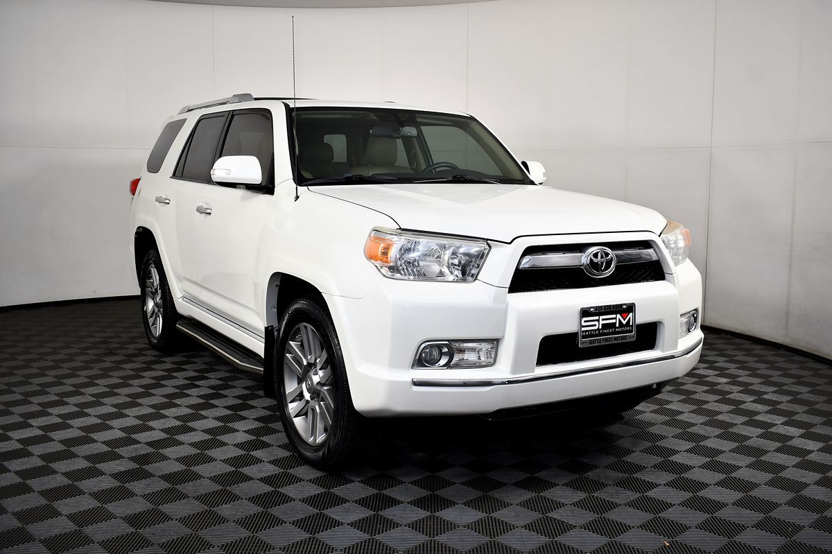 2013 Toyota 4Runner Limited photo 4