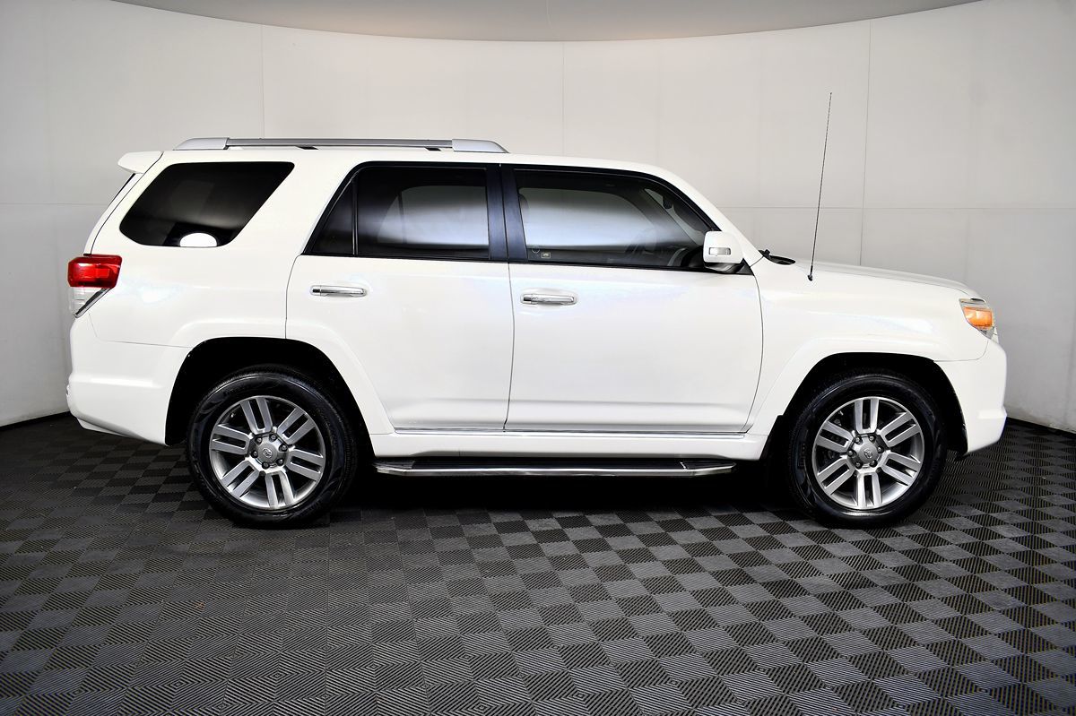 2013 Toyota 4Runner Limited photo 6
