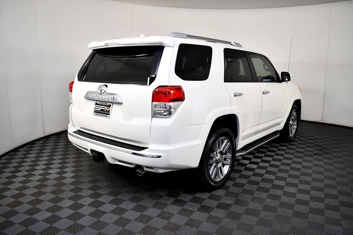 2013 Toyota 4Runner Limited photo 8