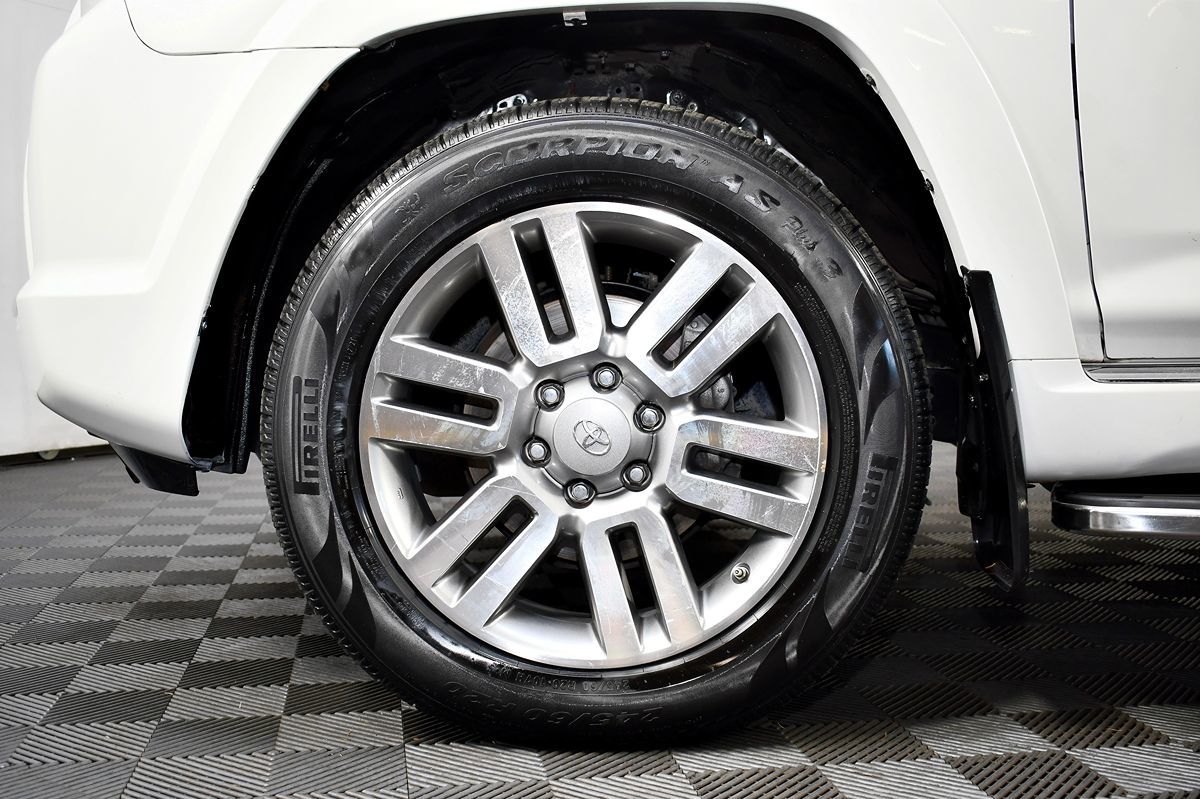 2013 Toyota 4Runner Limited photo 48