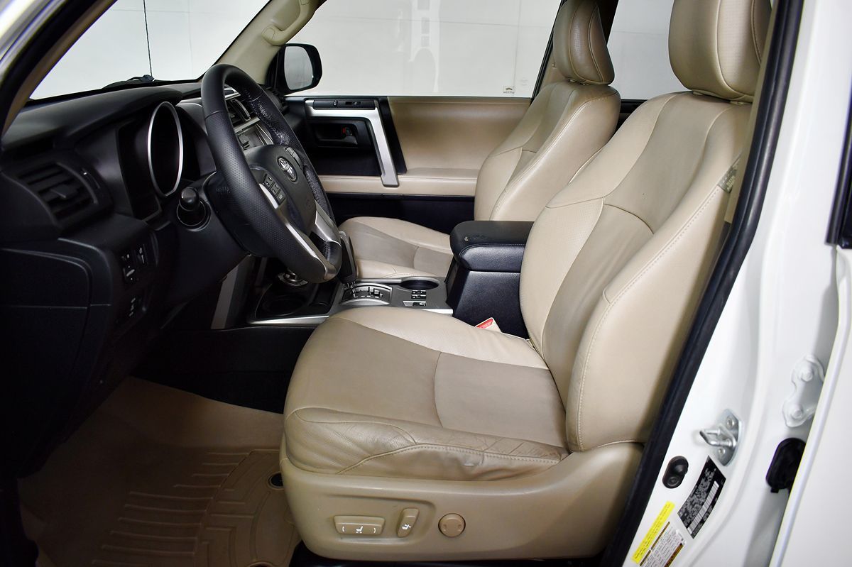 2013 Toyota 4Runner Limited photo 15
