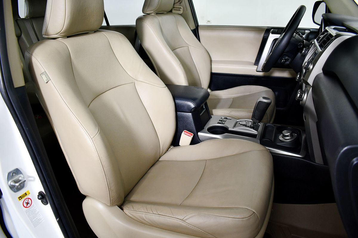 2013 Toyota 4Runner Limited photo 36
