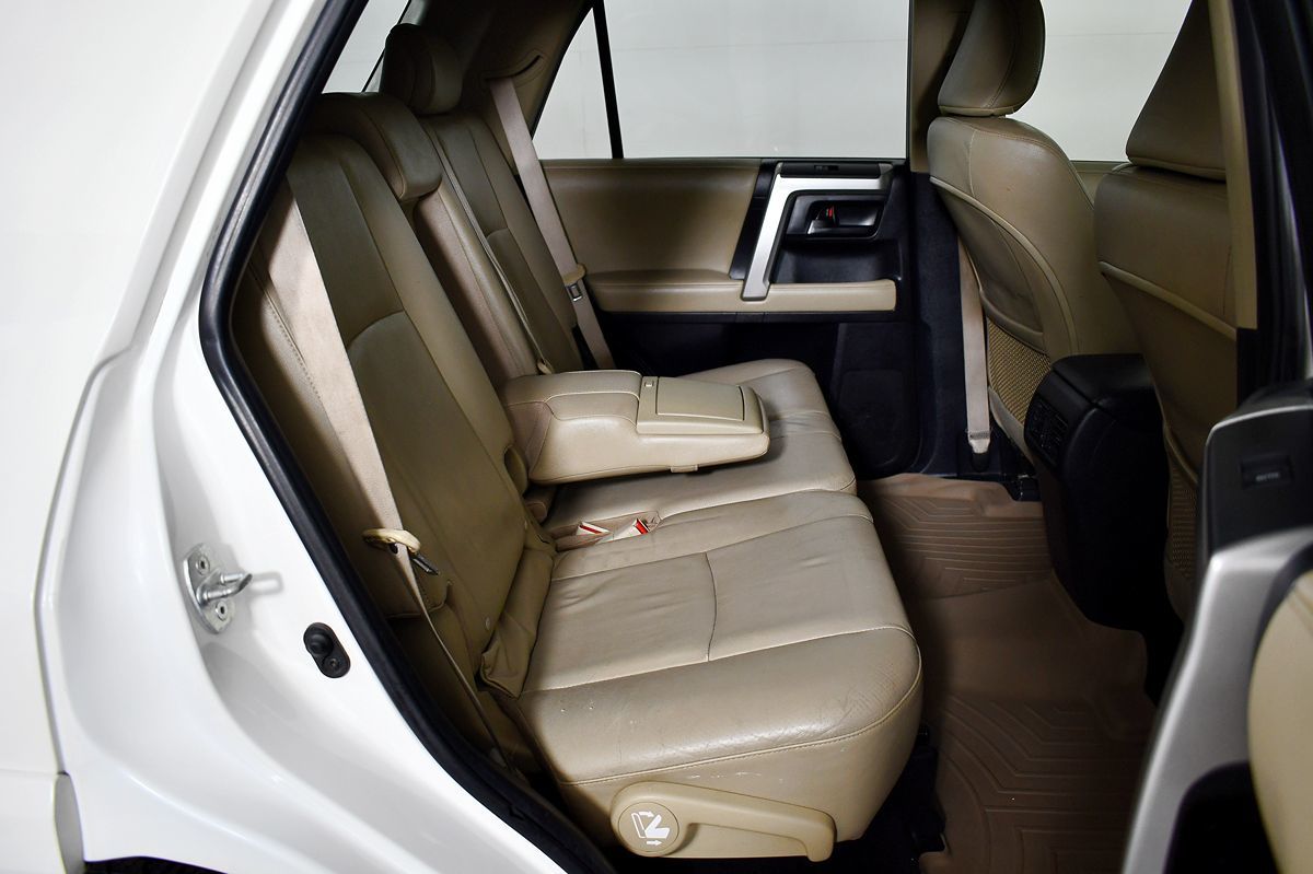 2013 Toyota 4Runner Limited photo 38
