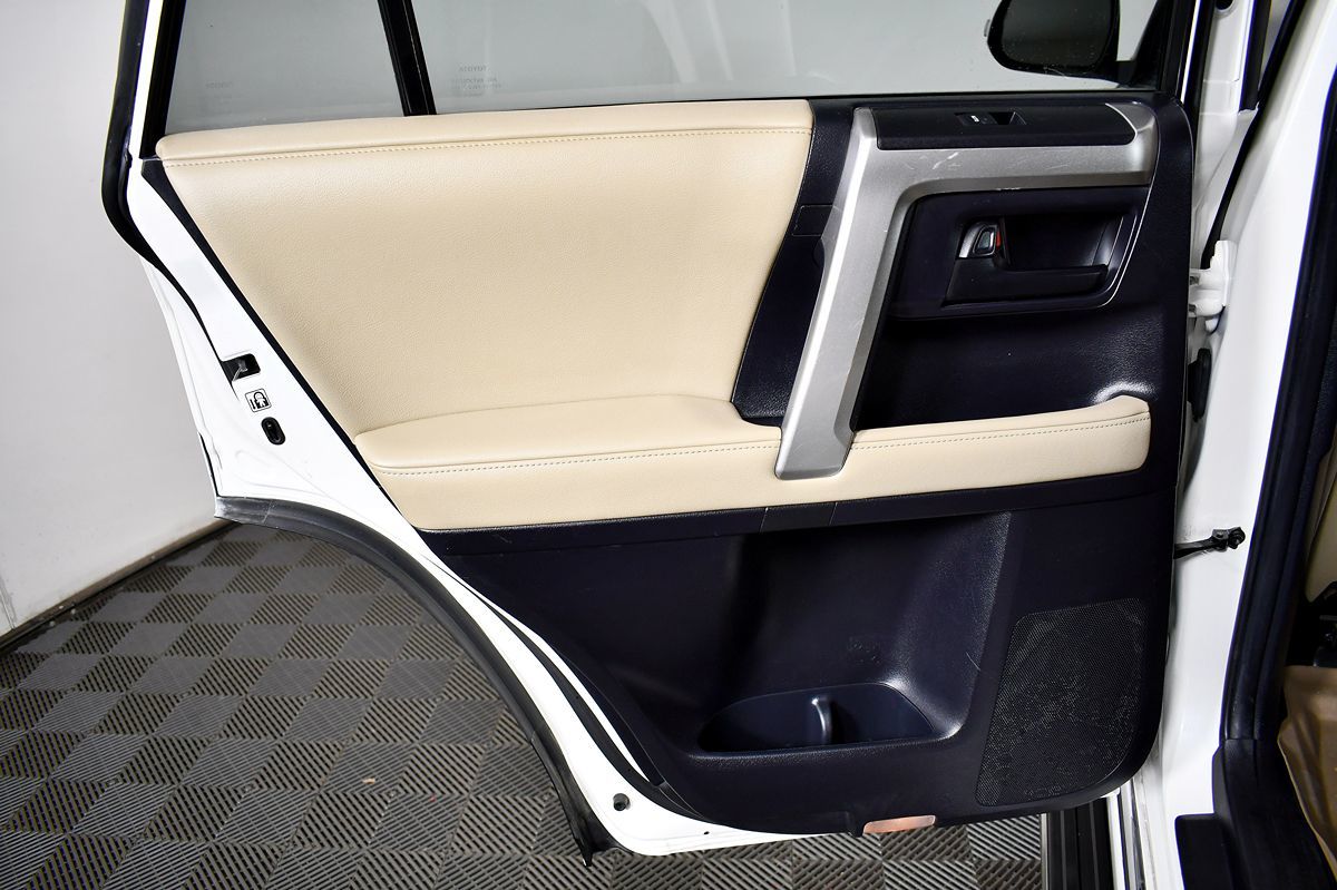 2013 Toyota 4Runner Limited photo 41