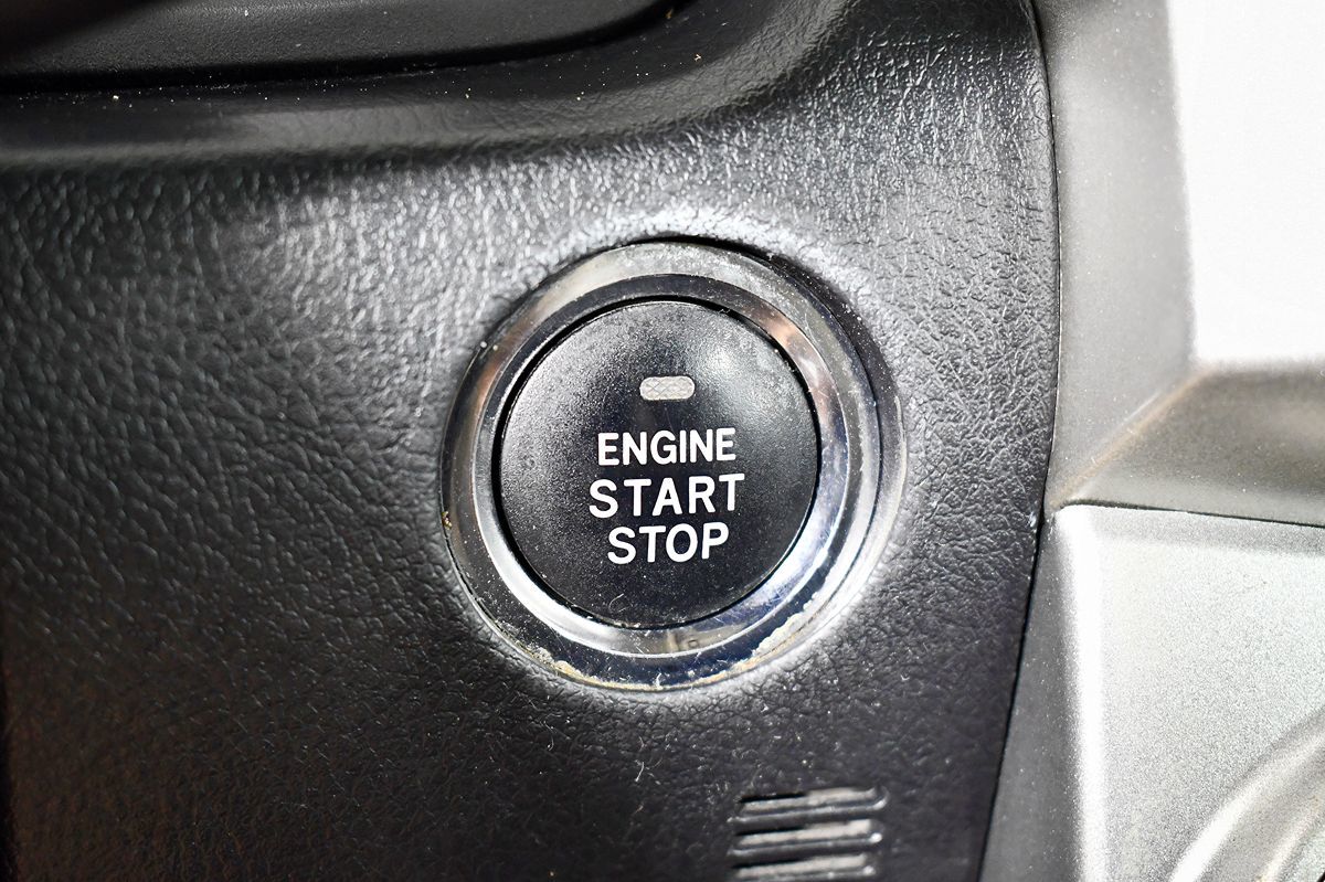 2013 Toyota 4Runner Limited photo 28