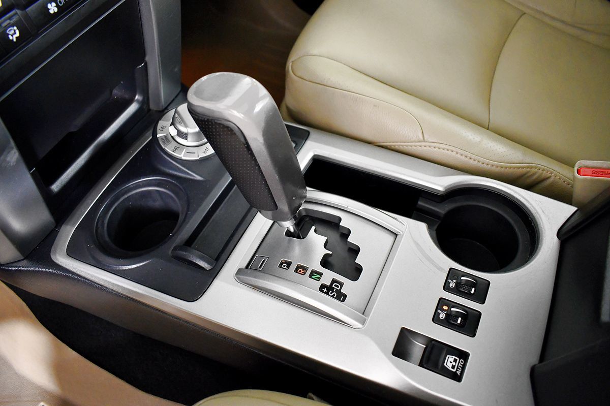 2013 Toyota 4Runner Limited photo 29