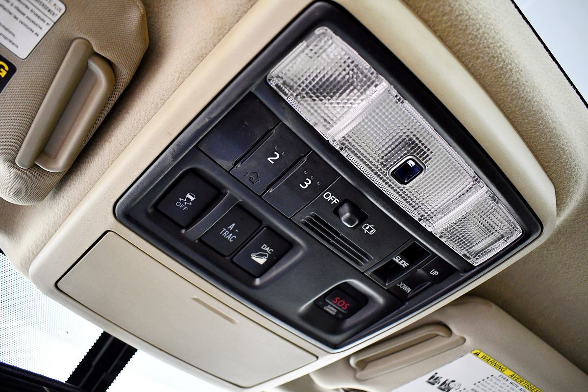 2013 Toyota 4Runner Limited photo 32
