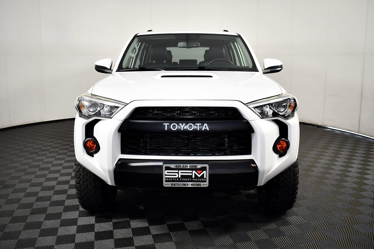 2016 Toyota 4Runner TRD Pro photo 2