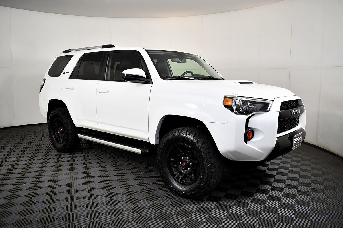 2016 Toyota 4Runner TRD Pro photo 4