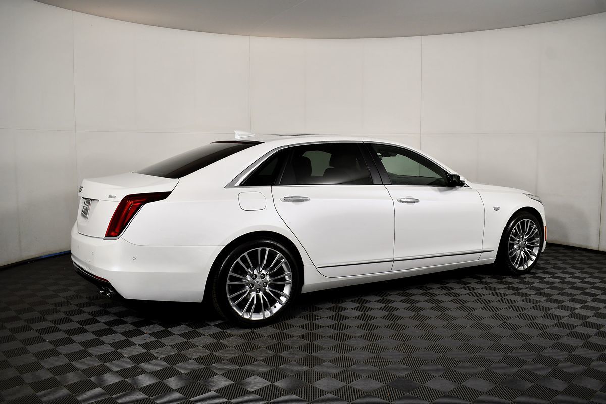 2018 Cadillac CT6 Luxury photo 3