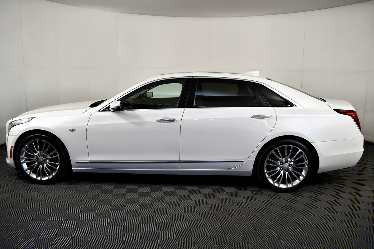 2018 Cadillac CT6 Luxury photo 9