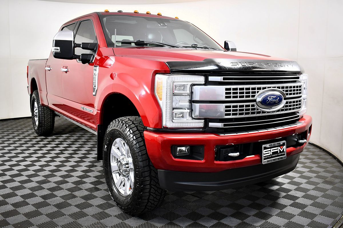 2018 Ford F-350 Platinum photo 3