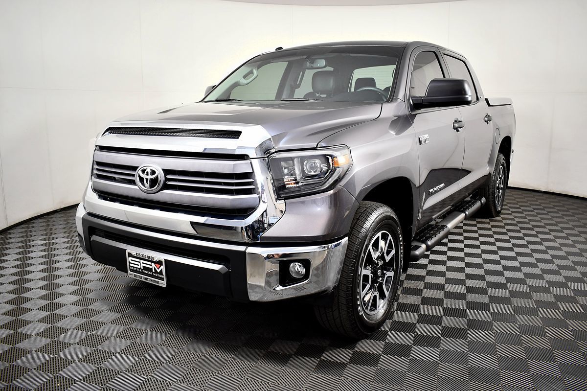 2015 Toyota Tundra SR5 Grade photo 2